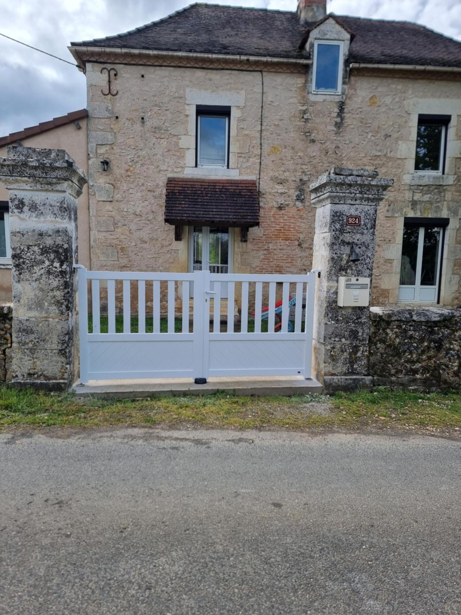 Sarazac Hébergement de vacances *